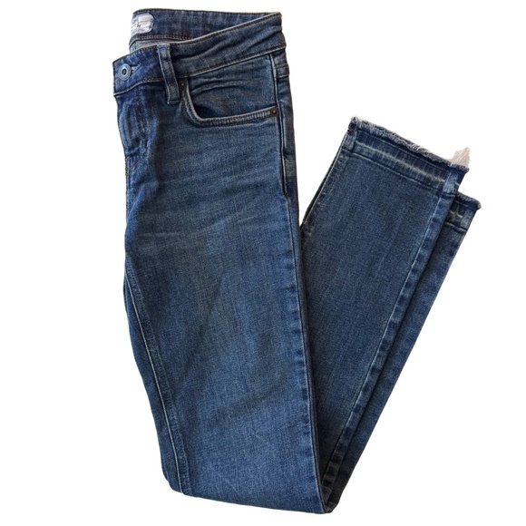 Free People Jeans W26 Medium Blue Skinny Ankle Raw Hem Stretch Denim Modern - Picture 10 of 13